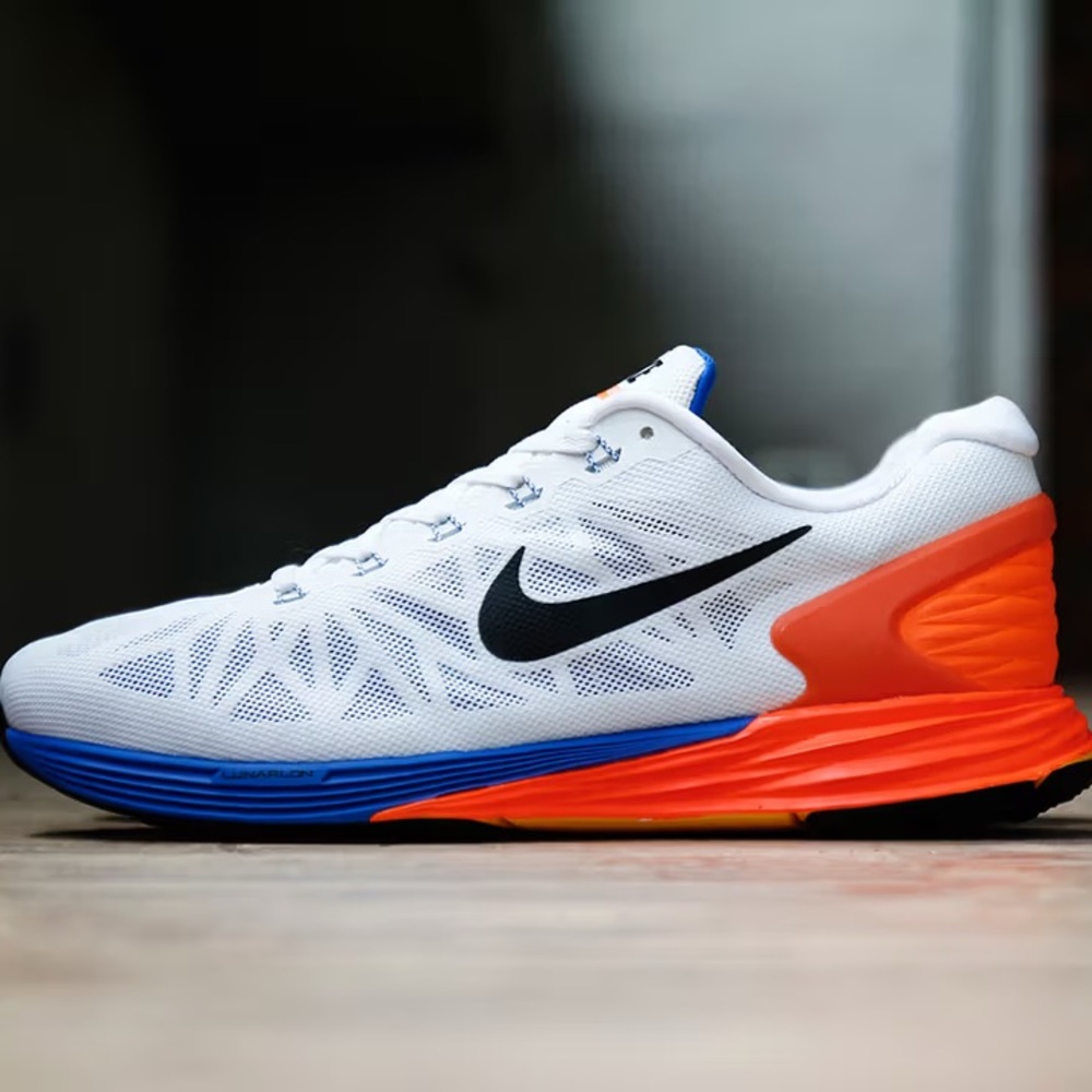 Nike LunarGlide 6 Sneakers